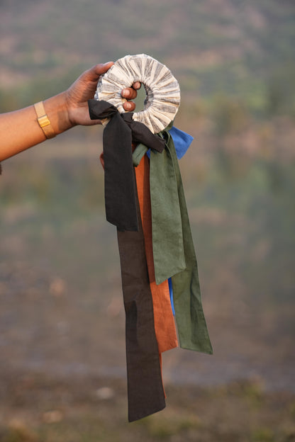 Sutra Stripe Bow Tie-up Scrunchies