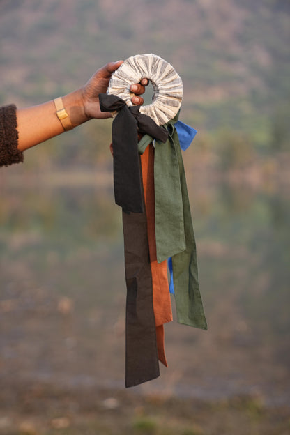 Sutra Stripe Bow Tie-up Scrunchies