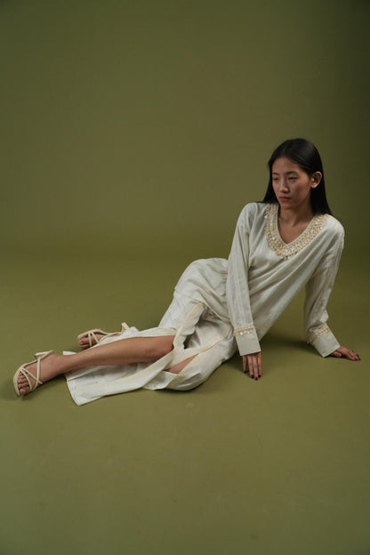 Vanshitaaz Ivory Essence Embroidered Tunic & Slit Pants Set